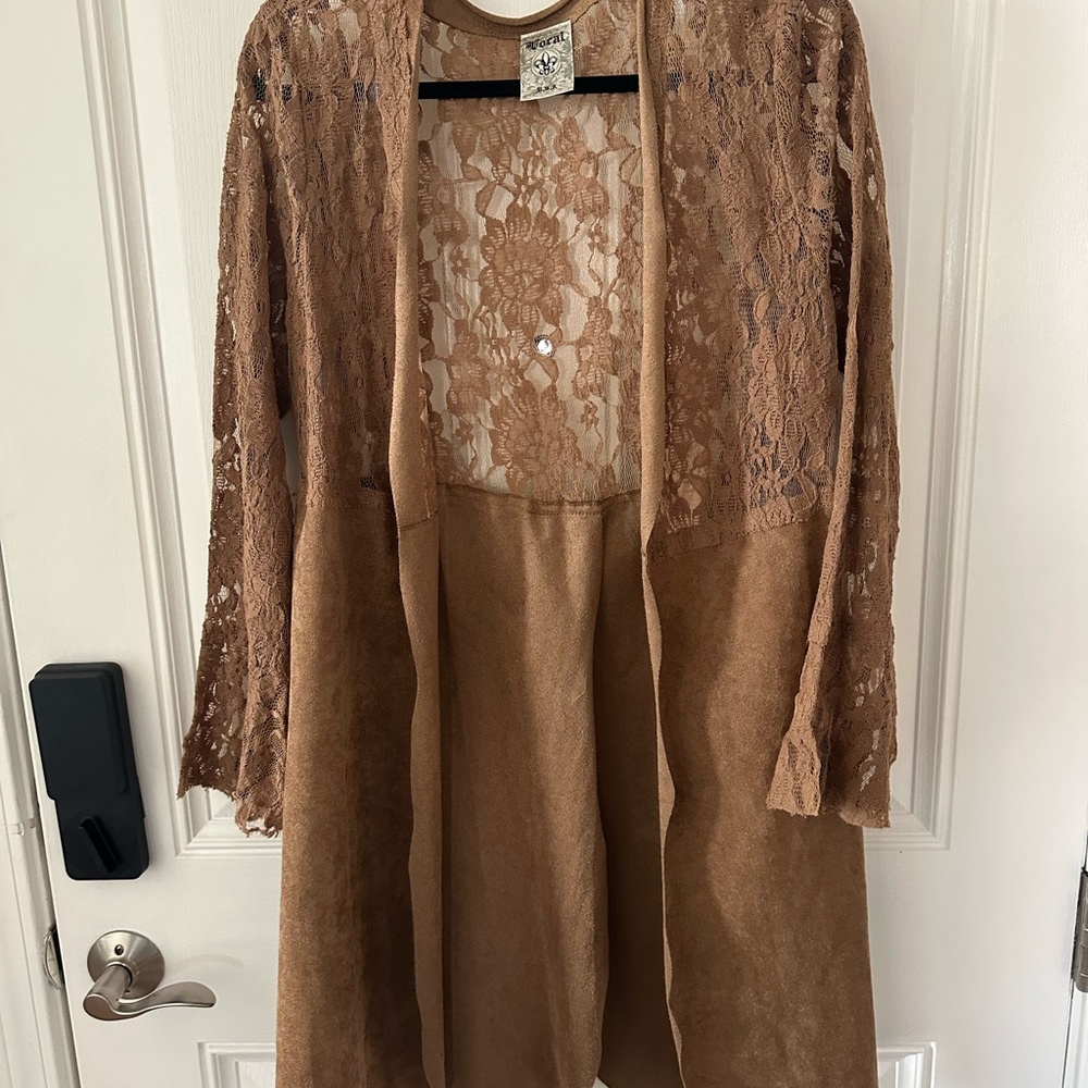 Vocal Tan Leather and Lace Cover